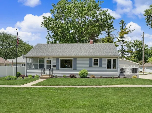 444 S Union St, Paxton, IL 60957