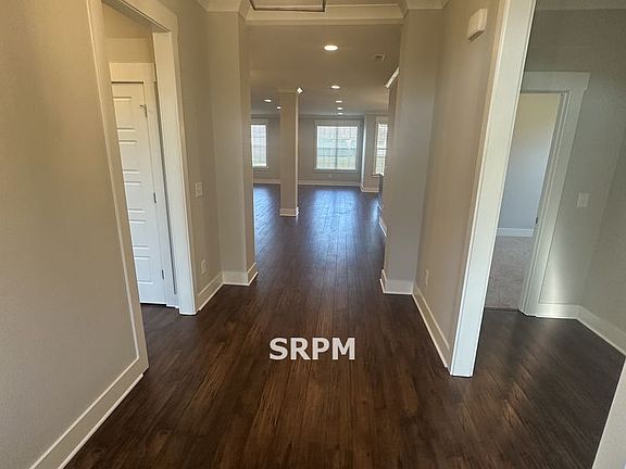 3rd image of 102 Pacific Ave