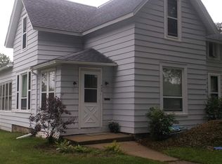 426 Maxwell St, Baraboo, WI 53913