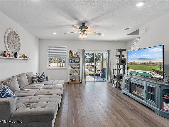 2nd image of 92 SILVER FERN Drive