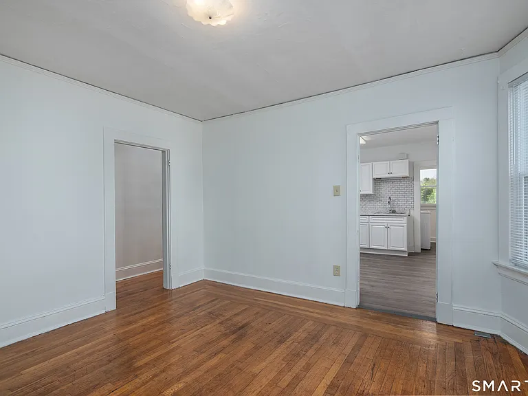 333 E Center St — Photo 8