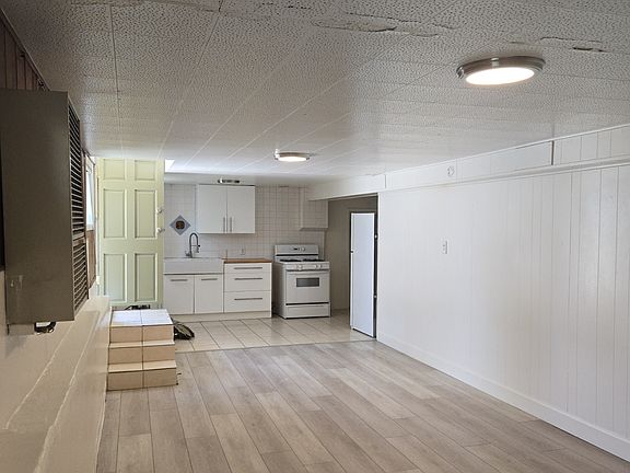 3rd image of 1677A Winder St #A
