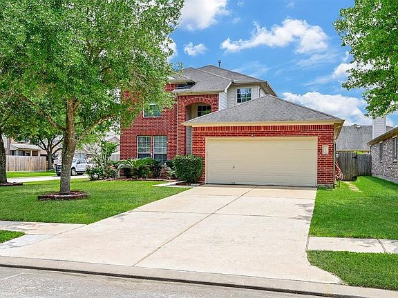 4th image of 1030 Riverwood Dr