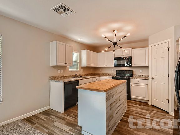 5th image of 227 W Watson Ct