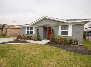 8935 Ledge St, Houston, TX 77075