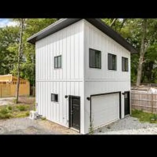 3136 Rowena Ave Photo 1