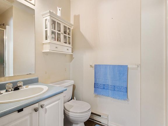 3rd image of 2160 Hawk Dr #1