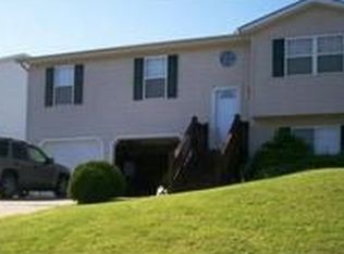 1000 Blueberry Ct, Newark, OH 43055