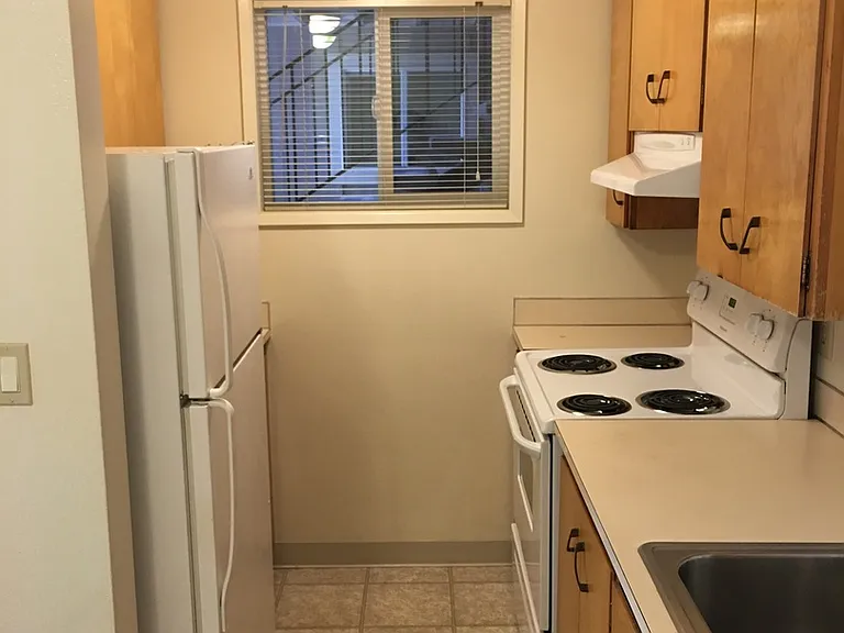 Greenwood Apartments — Photo 4