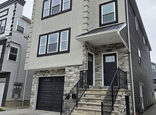 117 E Jersey St #2, Elizabethport, NJ 07206