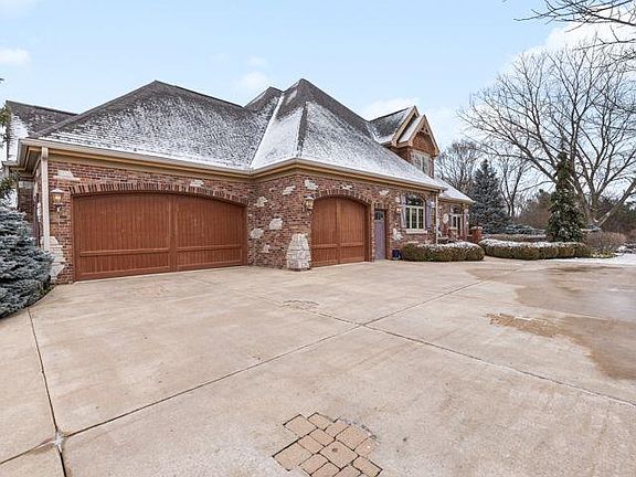 3rd image of 6344 Tuscany Cir