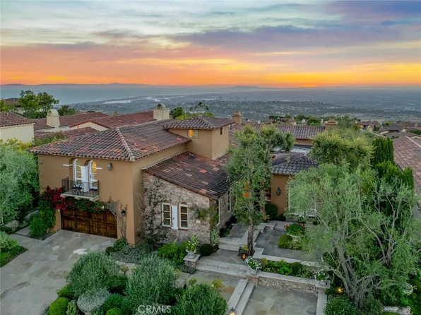 31 Overlook Dr, Newport Coast, CA 92657