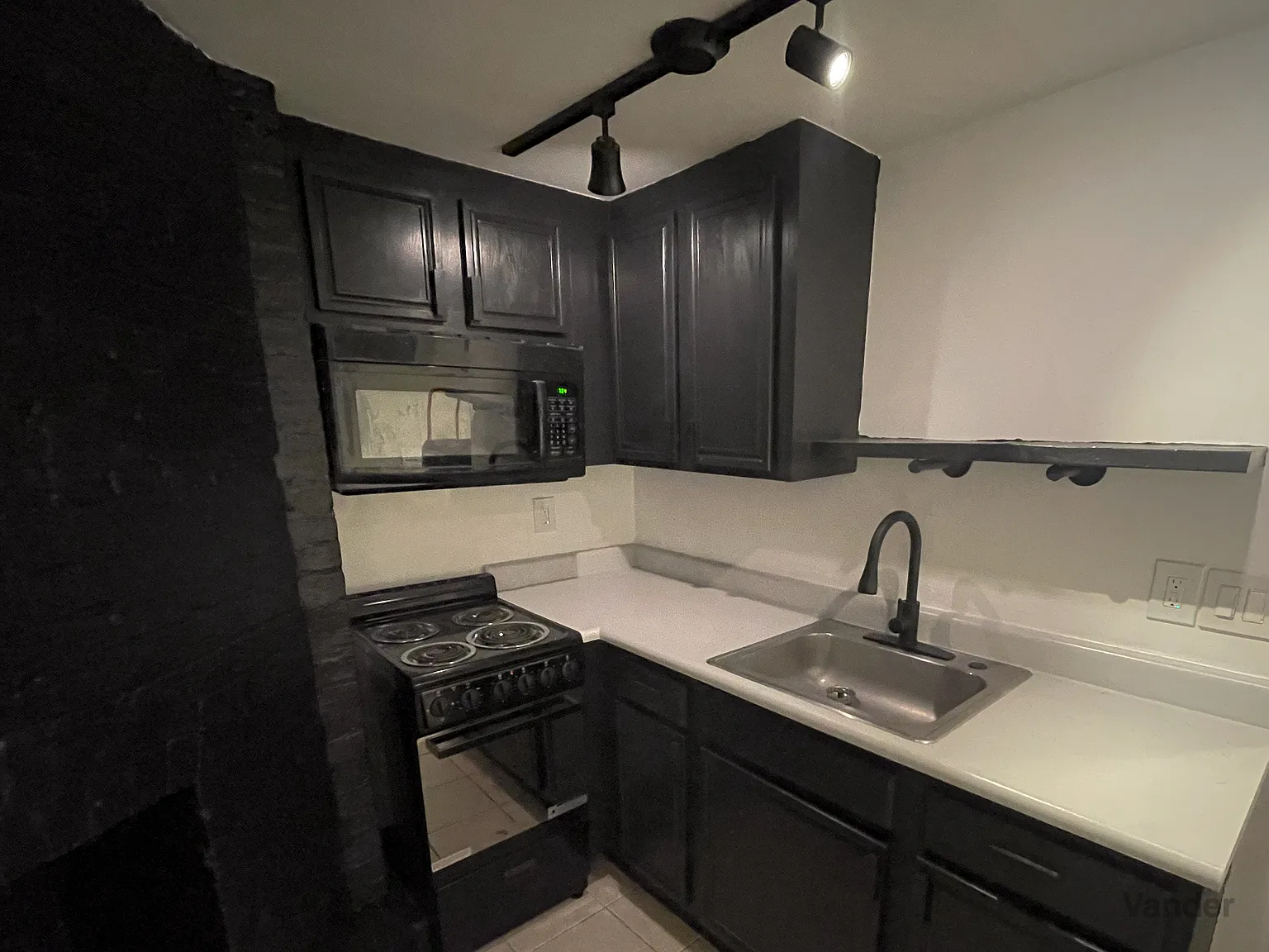 Studio, 500 sqft, $1,050 — Photo 4