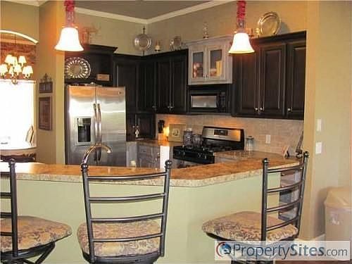 4th image of 1701 Birchfield Dr