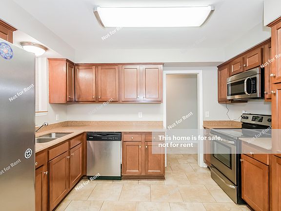 3rd image of 1515 Townsend Blvd