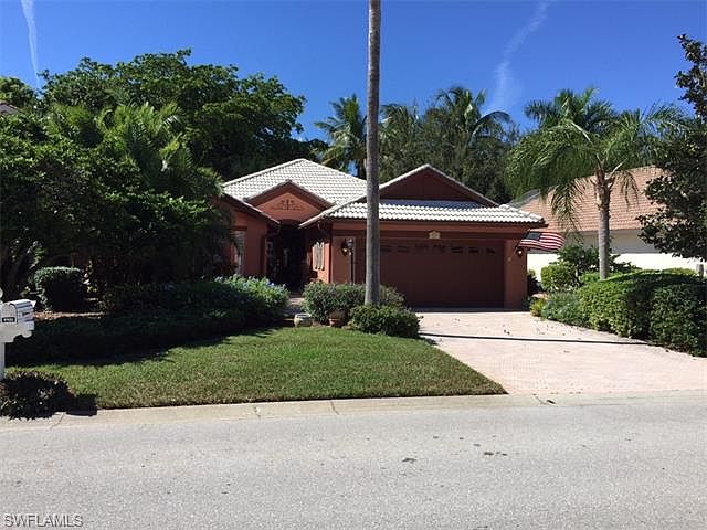 1st image of 9901 Las Casas Dr