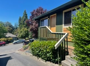 644 NW B St APT A, Grants Pass, OR 97526