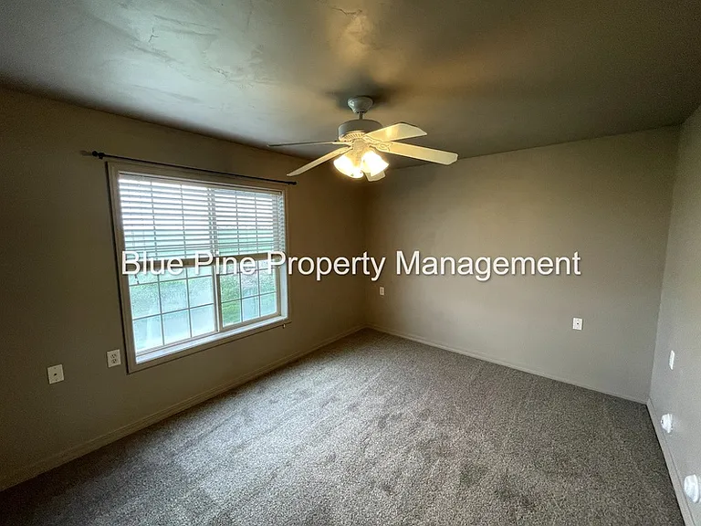 2866 Hunters Loop #503 — Photo 11