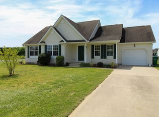 95 Fire Box Dr, Felton, DE 19943