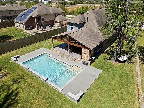 2nd image of 7927 Needlepoint Rd