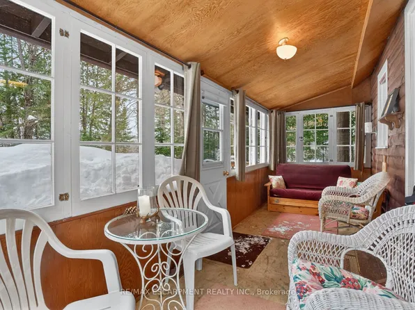 1257 Paint Lake Rd, Lake Of Bays, ON P0B 1A0