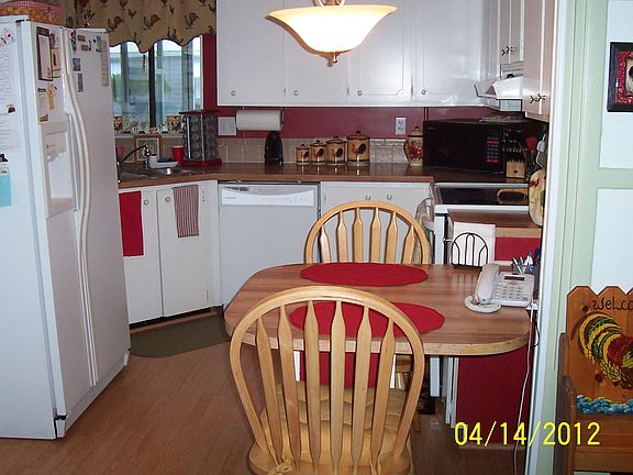 Kitchen/Breakfast Nook
