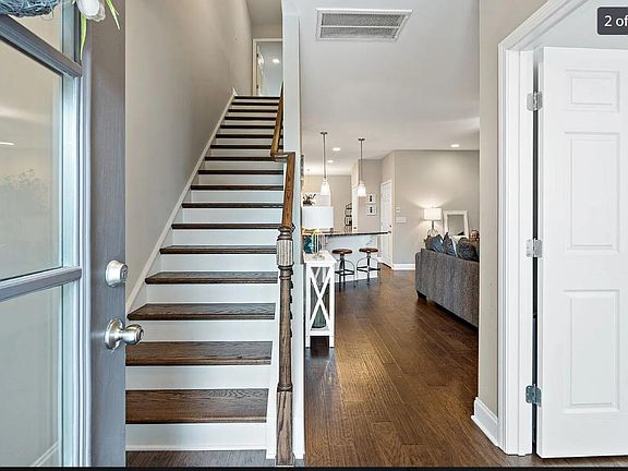 3rd image of 141 Saddlewood Ln