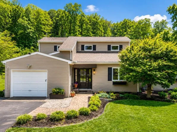 2003 Lake Dr, Chillicothe, OH 45601