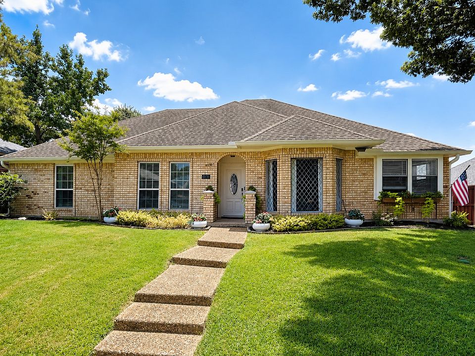 1st image of 2330 Heatherwoods Way