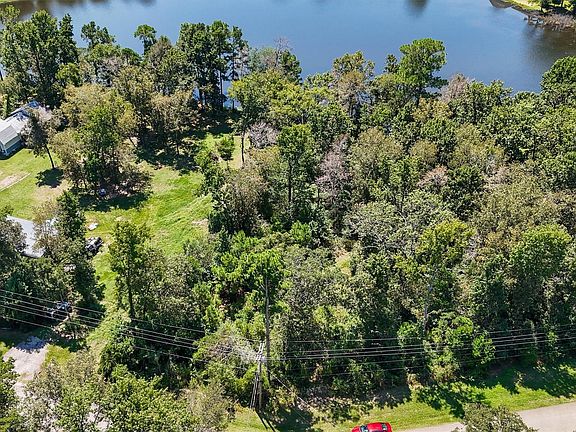 3rd image of 3816 Sam Houston Rd