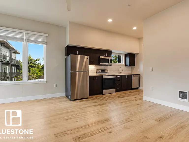 Brookside Apartments — Photo 42