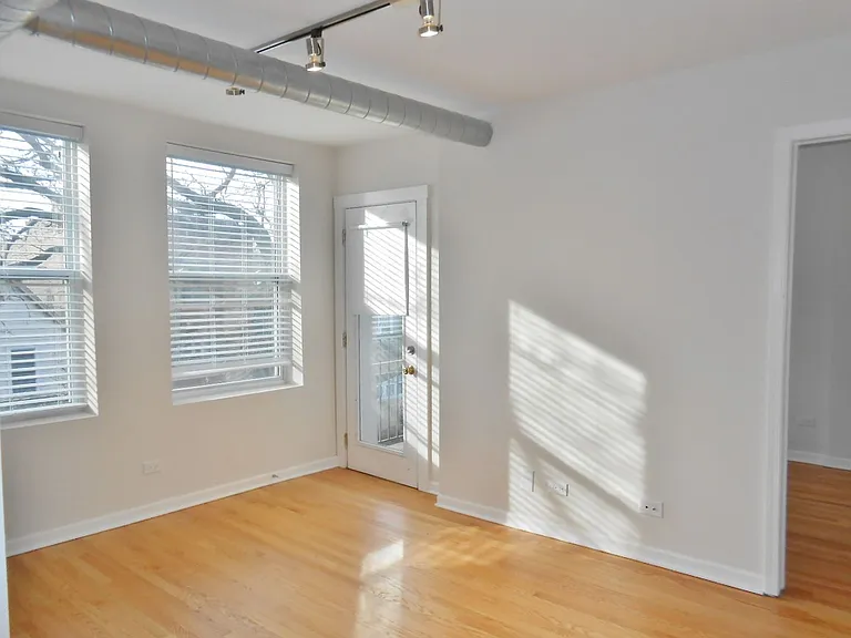 2520 W. Leland — Photo 47