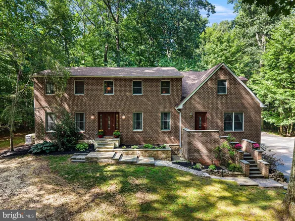 1450 Cornerstone Dr, Pottstown, PA 19465