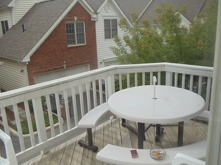 308 Fallsgrove Dr — Photo 6