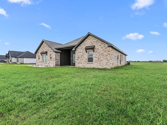 2nd image of 15769 County Road 272