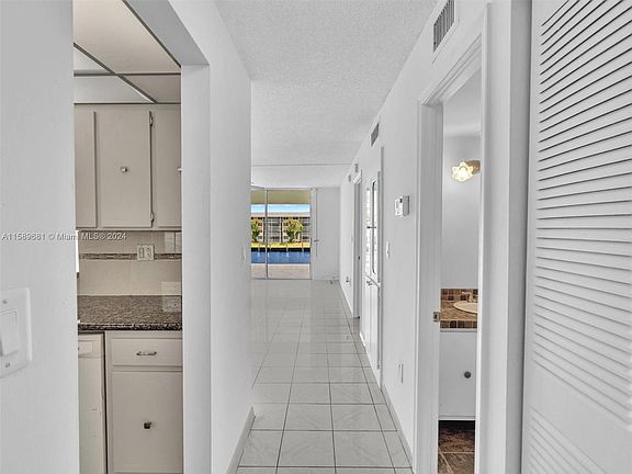 4th image of 3600 NE 170th St APT 202