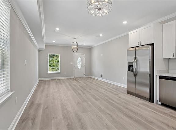 3rd image of 8723 Belfast St