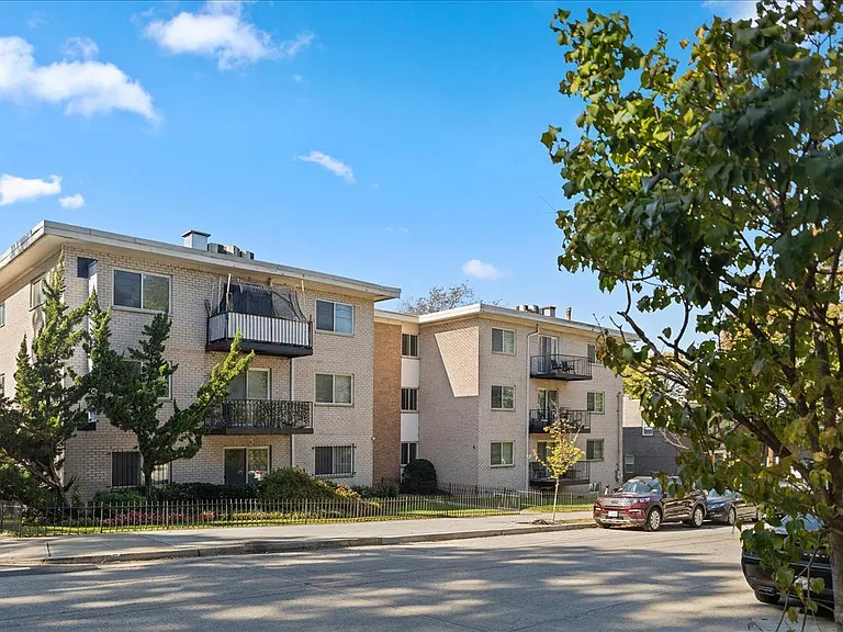 Fort Stanton Apartments — Photo 29