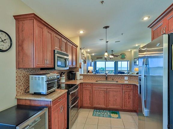 3rd image of 3651 S Central Ave Unit 301