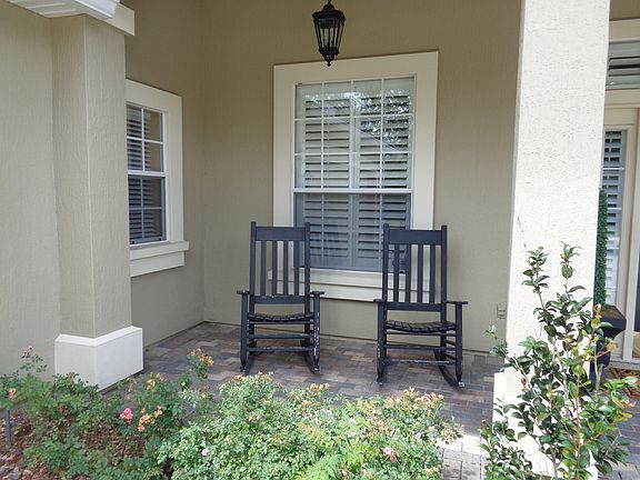 2nd image of 1305 Honeysuckle Dr