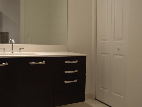 2nd image of 803 SE 12th Ct #803