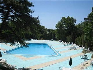 2nd image of D-54 Glen Hollow Dr