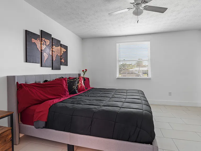 219 Arricola Ave #B — Photo 9