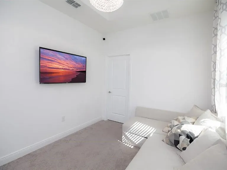 15367 Gilligan Ct — Photo 28