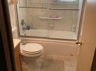 866 Greenhill Rd, Ashland, KY 41102