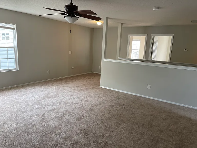5 Bellmore Ct — Photo 30
