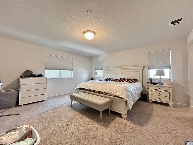 264 Blenheim Ct — Photo 10