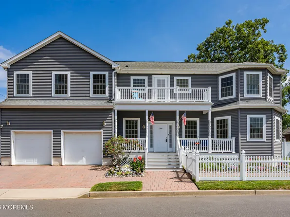 525 Bradley Boulevard, Toms River, NJ 08753