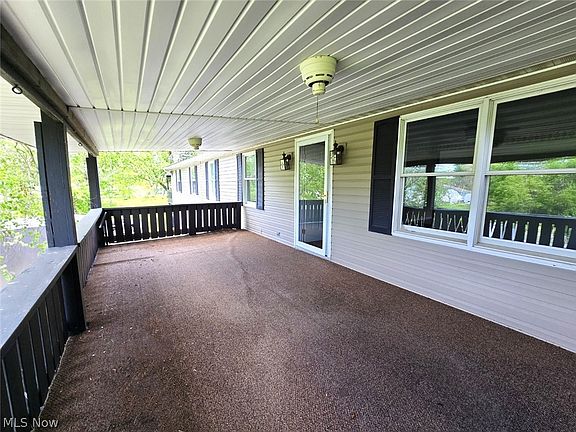 3rd image of 28365 Osborne Rd