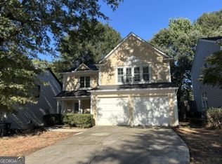 1005 Wenham Ln, Lawrenceville, GA 30044